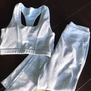 Gymshark Fleur Texture Leggings(xs)/Sports Bra(xs)